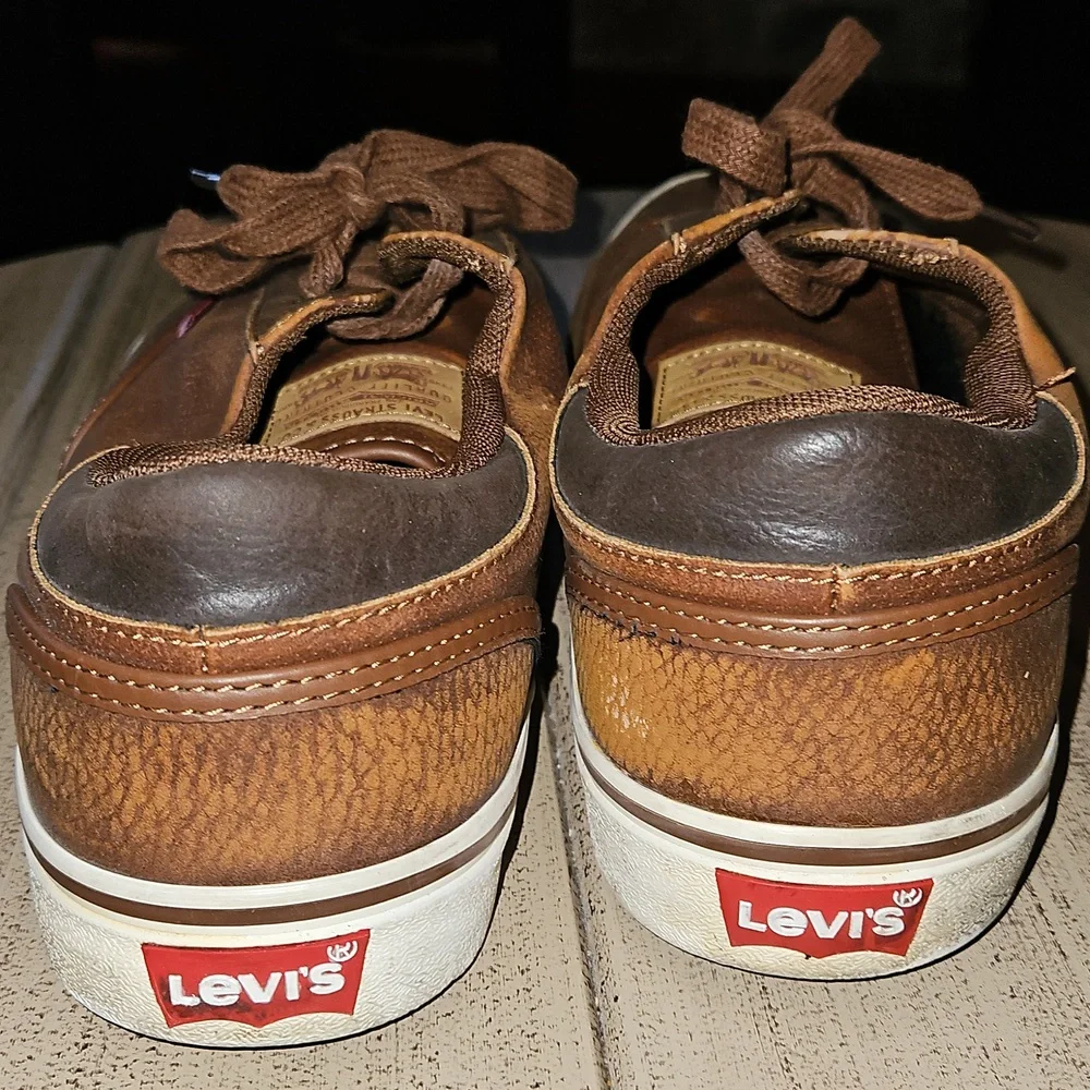 Shos- Men - Picture 3 of 8